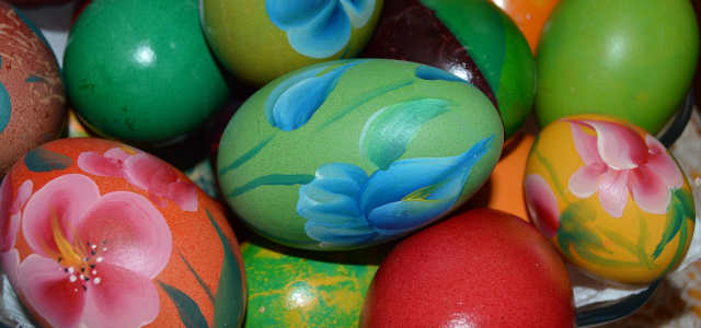 Easter egg photo by maristeneva0 from Pixabay